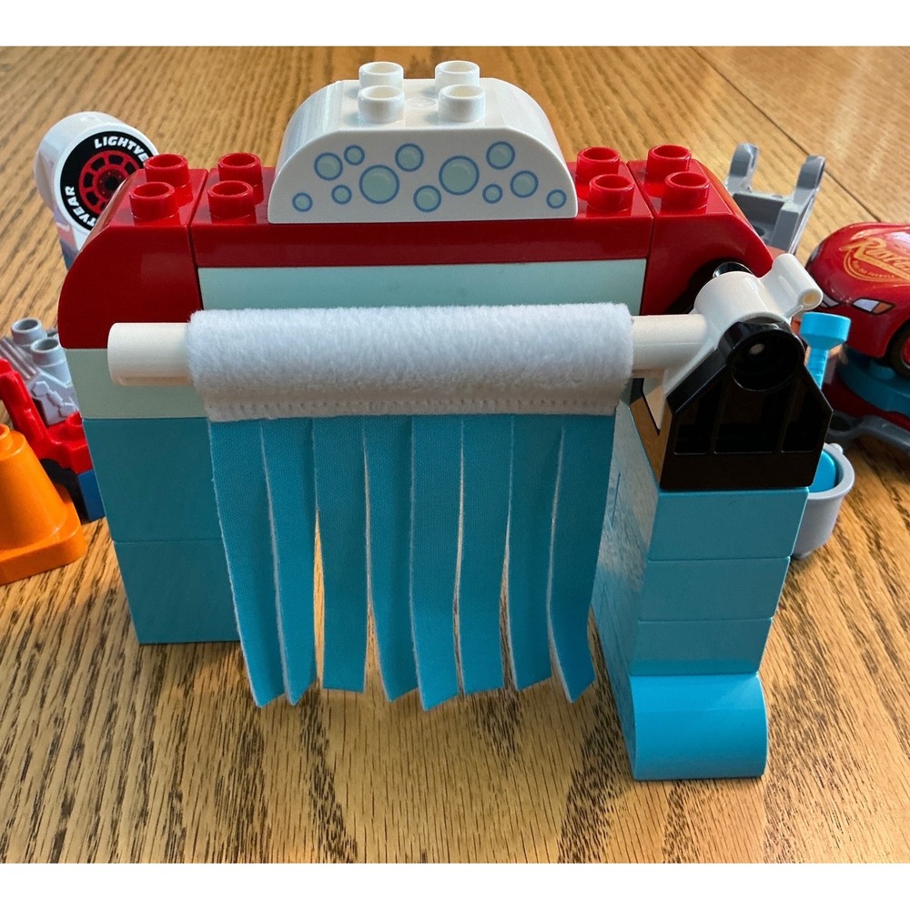 LEGO Duplo Disney Pixar Cars Lightning McQueen Mater Mack Car Wash 10851 10852 - Picture 7 of 7